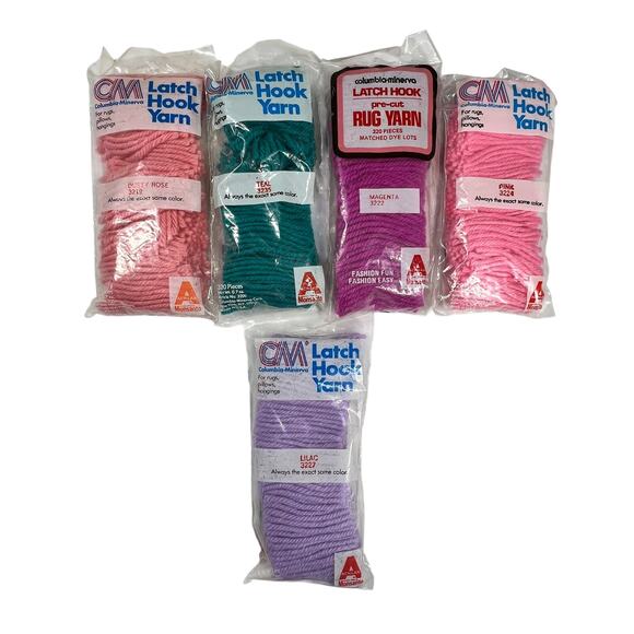 CM LATCH HOOK YARN Lot 15 Mixed Color Craft Rug Yarn Lot Crafting Supplies New - Picture 2 of 11
